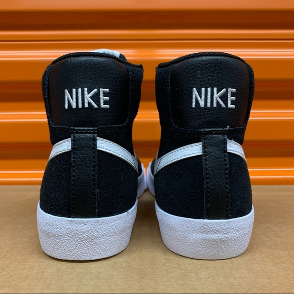 Nike Blazer Mid ‘77 Black/White Women’s Shoes - Picture 4 of 9